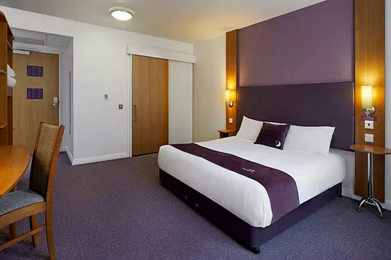 Premier Inn Tonbridge North Ngoại thất bức ảnh